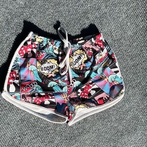 SHEIN Women’s Large Comic shorts used see photos